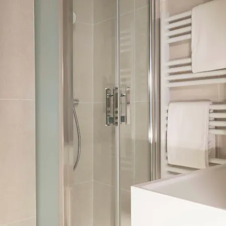 Seb & Co Hotel 3*